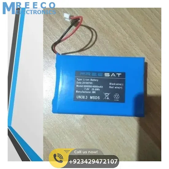 4000mAh 7.4V Li-ion Replacement Battery v8 satellite finder battery - Front View