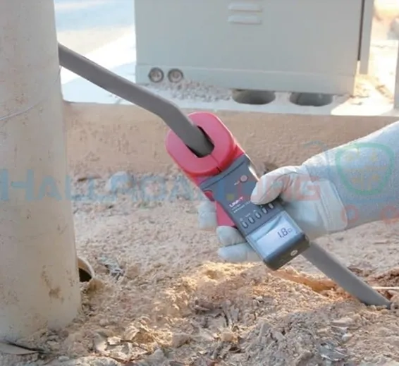 UNI T UT275 Earth Clamp Ground Tester Meter