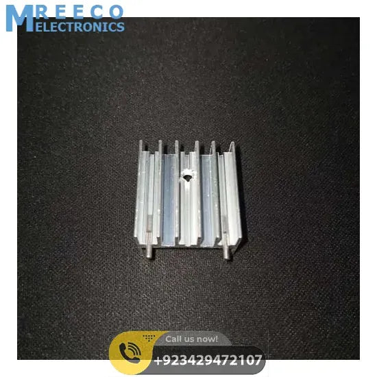 TO3P Black and Silver Heat Sink - Zoomed View